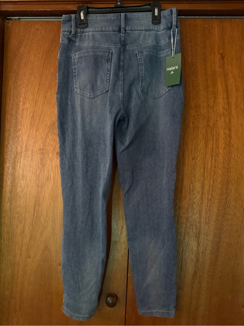 Halara Women’s High-waisted, 3 Button Jeans/jeggings Medium petite - Picture 2 of 7